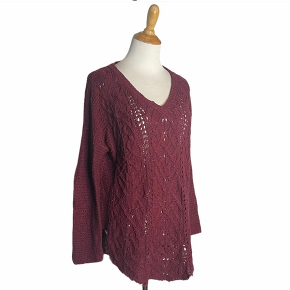 Free People v-neck burgundy knit sweater. Size Small Free People - Picture 3 of 5